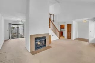 Photo #3: 225017336 Listing 