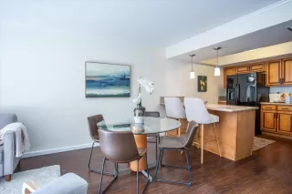 Photo #5: 225017606 Listing 