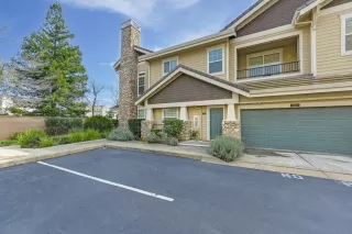 Photo #2: 225018102 Listing