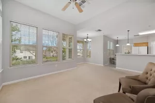 Photo #5: 225018102 Listing