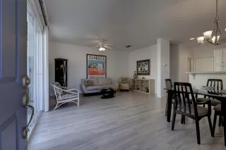 Photo #2: 225018173 Listing