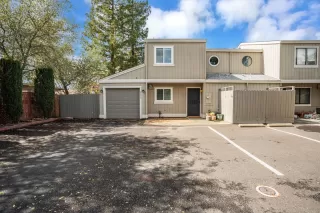 Photo #1: 225018194 Listing 