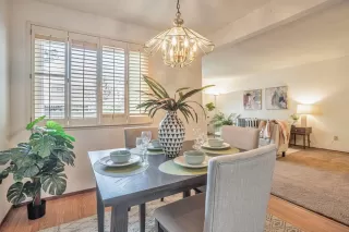 Photo #2: 225018194 Listing 