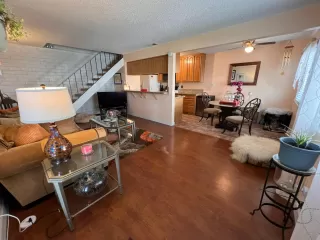 Photo #5: 225018406 Listing