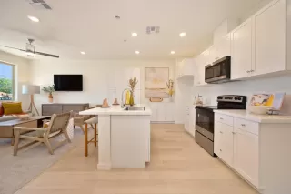 Photo #6: 225018721 Listing