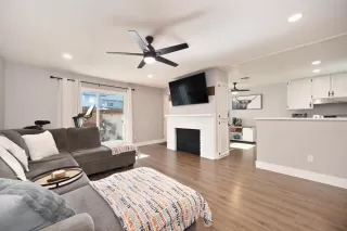 Photo #1: 225018741 Listing