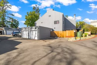 Photo #1: 225018892 Listing