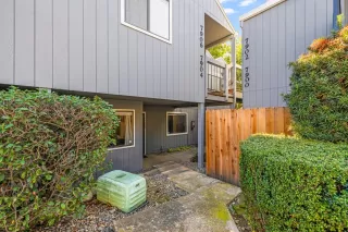 Photo #2: 225018892 Listing