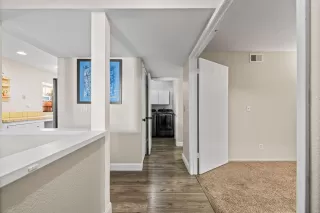 Photo #4: 225018892 Listing