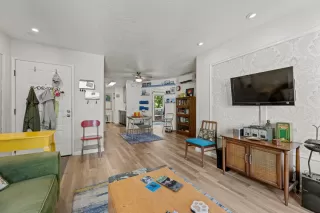 Photo #6: 225019370 Listing