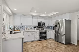 Photo #1: 225019392 Listing