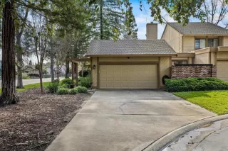 Photo #3: 225019392 Listing