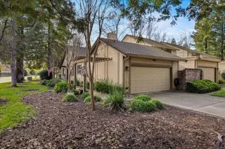 Photo #4: 225019392 Listing