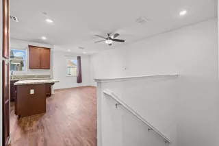 Photo #5: 225019627 Listing 