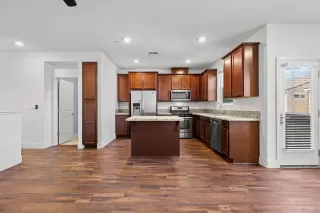 Photo #6: 225019627 Listing 