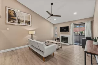 Photo #1: 225019685 Listing 