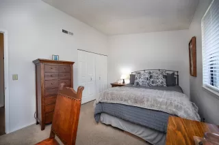 Photo #5: 225019831 Listing