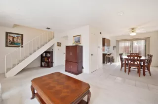 Photo #1: 225020232 Listing 