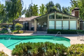 Photo #1: 225022083 Listing 