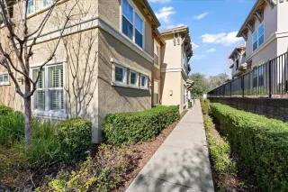 Photo #1: 225022305 Listing 