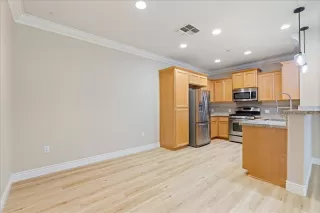 Photo #6: 225022305 Listing 