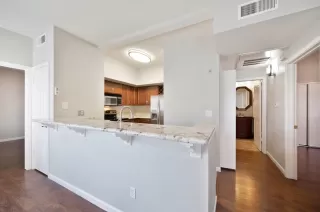 Photo #6: 225022365 Listing