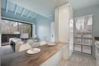 Photo #2: 225022725 Listing