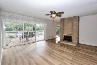 Photo #5: 225023366 Listing