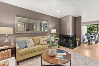 Photo #6: 225023652 Listing