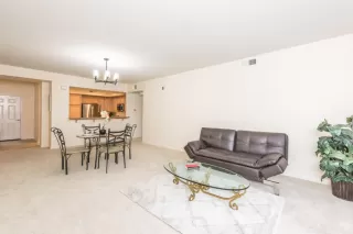 Photo #2: 225024932 Listing 