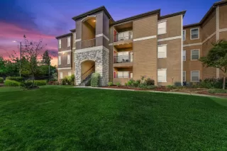 Photo #1: 225025030 Listing 