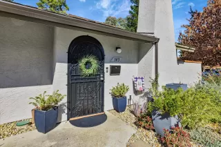 Photo #3: 225025397 Listing 