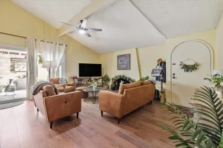 Photo #5: 225025397 Listing 