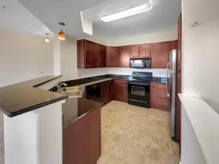 Photo #6: 225025538 Listing