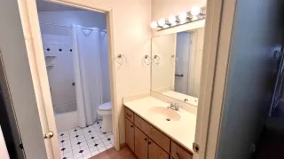 Photo #6: 225026033 Listing 