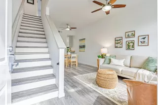 Photo #3: 225026407 Listing 