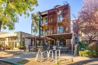 Photo #2: 225026468 Listing 