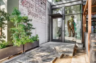 Photo #5: 225026468 Listing 