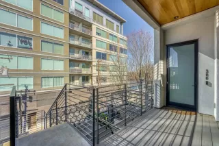 Photo #6: 225026468 Listing 