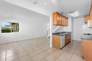 Photo #4: 225026545 Listing 