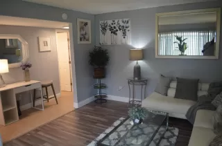 Photo #2: 225026571 Listing