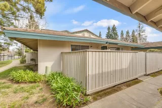 Photo #2: 225027735 Listing