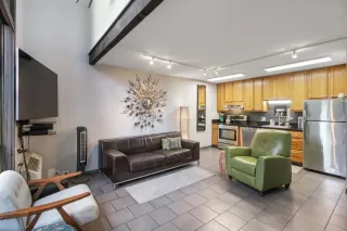 Photo #6: 225027759 Listing