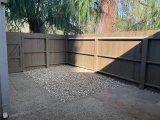 Photo #4: 225028665 Listing