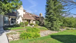 Photo #3: 225028823 Listing