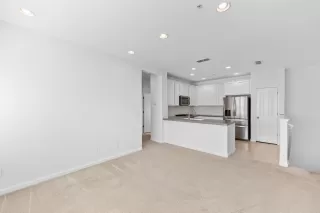 Photo #6: 225029267 Listing 