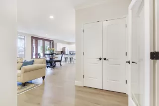 Photo #3: 225029533 Listing 