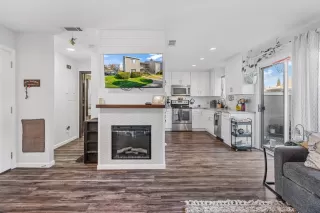 Photo #4: 225029737 Listing 