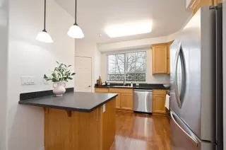 Photo #5: 225030533 Listing 