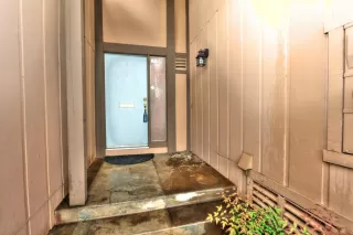 Photo #1: 225031458 Listing